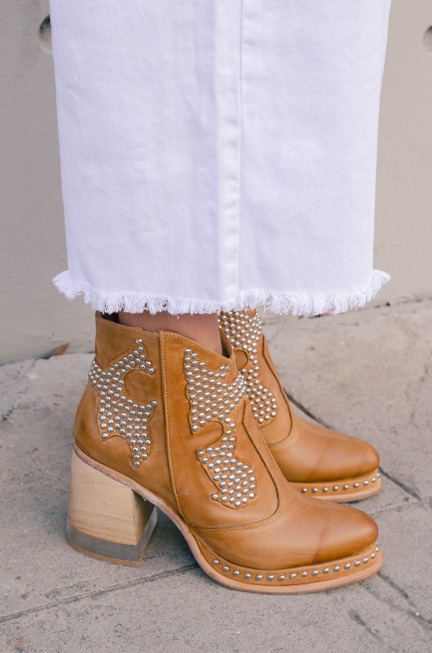 BOTA CELINA PIEL