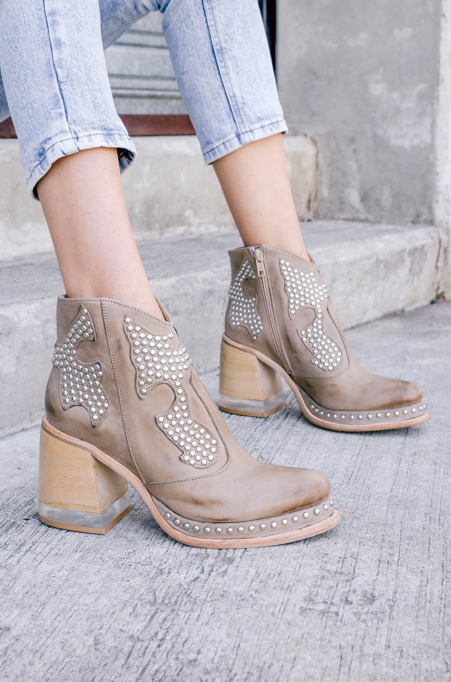 BOTA CELINA PIEL