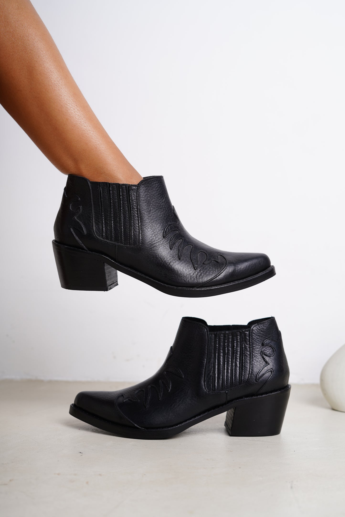 BOTA MORRISON