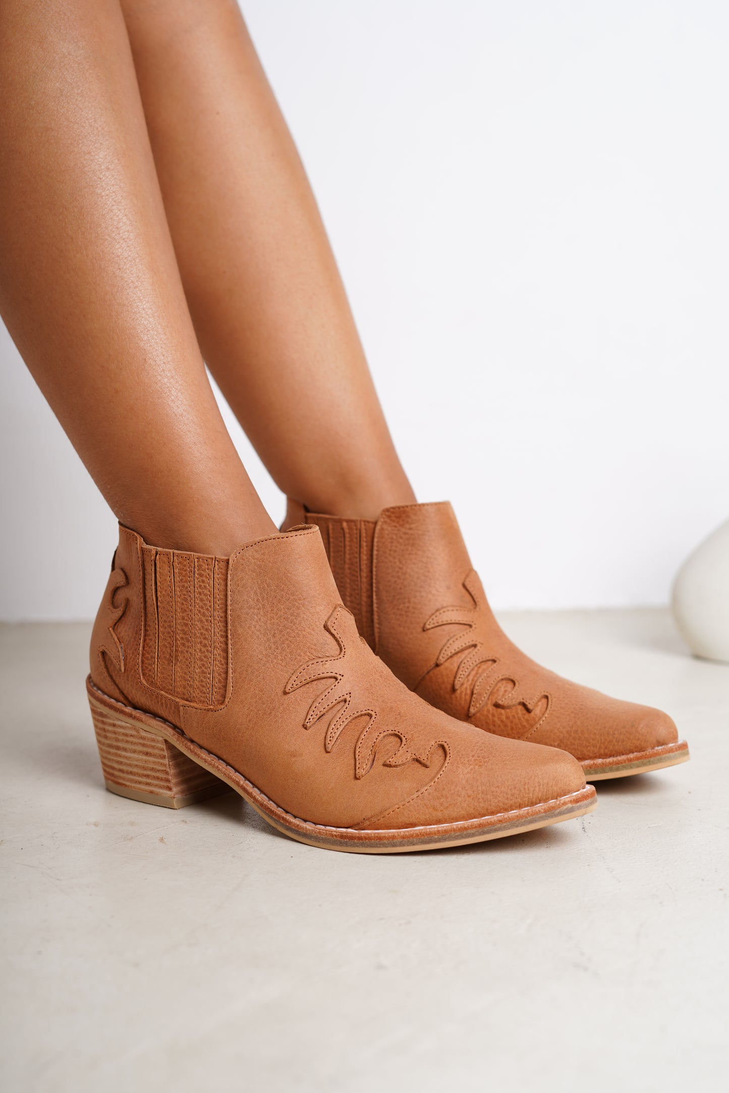 BOTA MORRISON